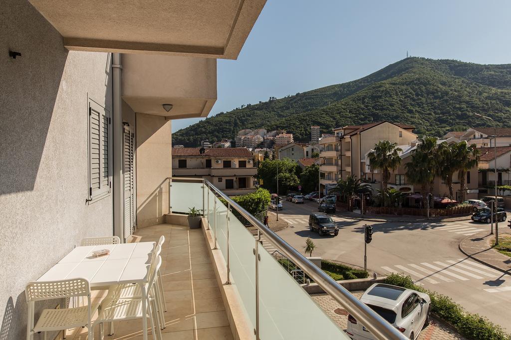 Flat Fortunella Lägenhet Budva Exteriör bild