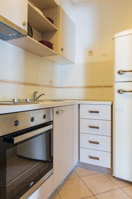 Flat Fortunella Lägenhet Budva Exteriör bild