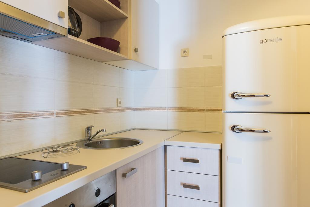 Flat Fortunella Lägenhet Budva Exteriör bild