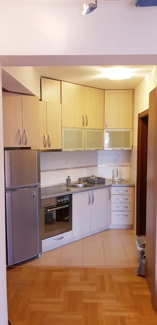 Flat Fortunella Lägenhet Budva Rum bild